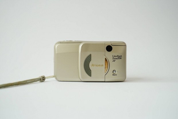 Nikon Lite Touch Zoom 70W 35mm kompakt analóg fényképezőgép