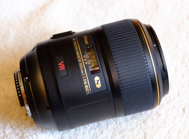 Nikon Micro Nikkor 105mm f/2,8D AF-S VR IF-ED makró objektív eladó