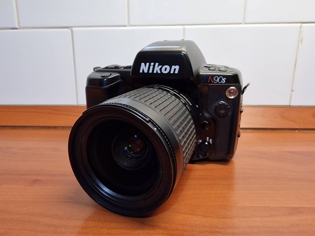 Nikon N90S fényképezőgép