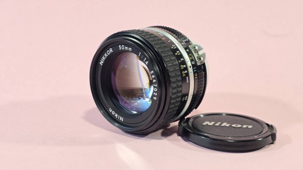 Nikon Nikkor 1.4/50mm ais objektív 50mm