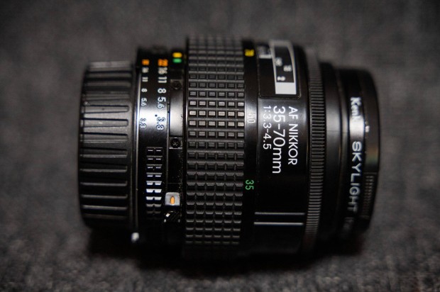 Nikon Nikkor AF 35-70 f3.3-4.5 (Eladva)