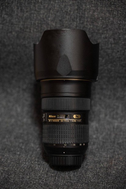 Nikon Nikkor AF-S G ED 24-70 f2.8 zoom