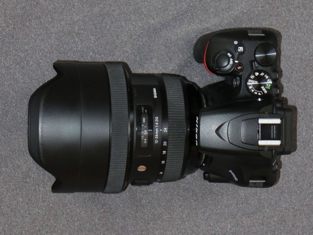 Nikon Sigma 12-24 mm 4 ART DG dobozában ( 12-24mm )
