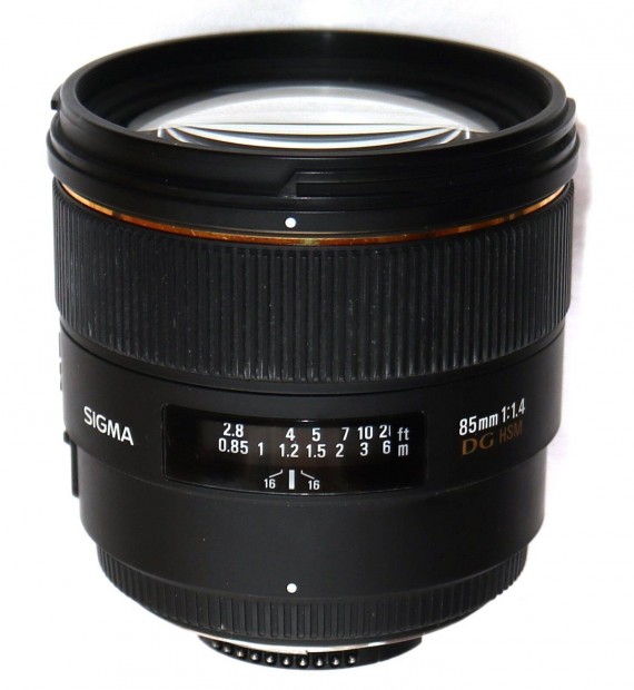 Nikon Sigma 85 mm 1.4 DG HSM ( 85mm 1.4 )