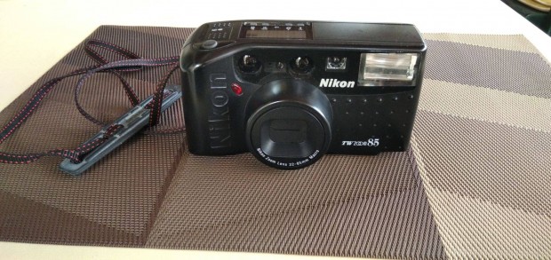 Nikon TW Zoom 85 fényképezőgép