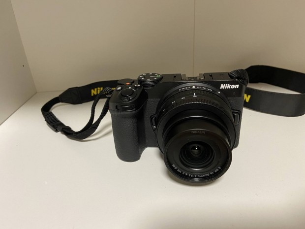 Nikon Z30 APS-C 20MP fnykpezgp tartozkokkal