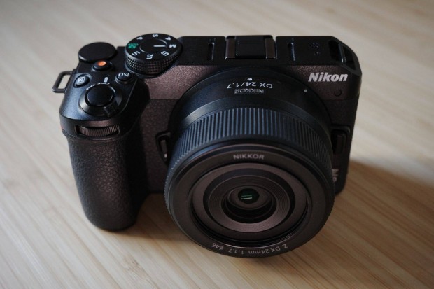 Nikon Z30, Nikon Z DX 24mm F1.7