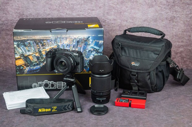 Nikon Z30 + 16-50mm VR + 50-250mm VR objektv + Tripod + Lowepro tska