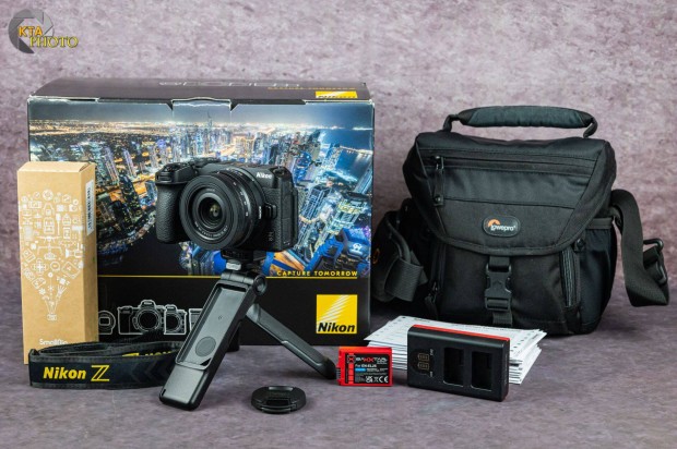 Nikon Z30 + 16-50mm VR + Tripod + Lowepro tska