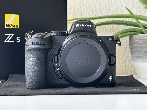 Nikon Z5 vz, 3051 expo, garancia