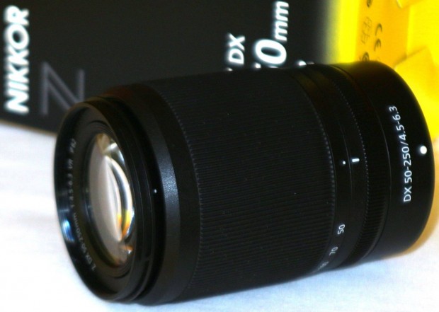 Nikon Z 50-250 VR dobozban ( 50-250mm )