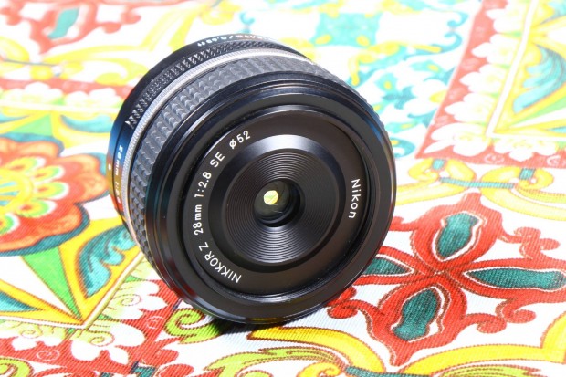 Nikon Z af 2.8 28 mm SE objektv 