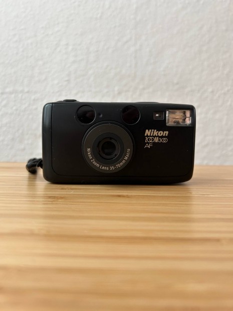 Nikon Zoom 300 AF 35mm kompakt analg fnykpezgp