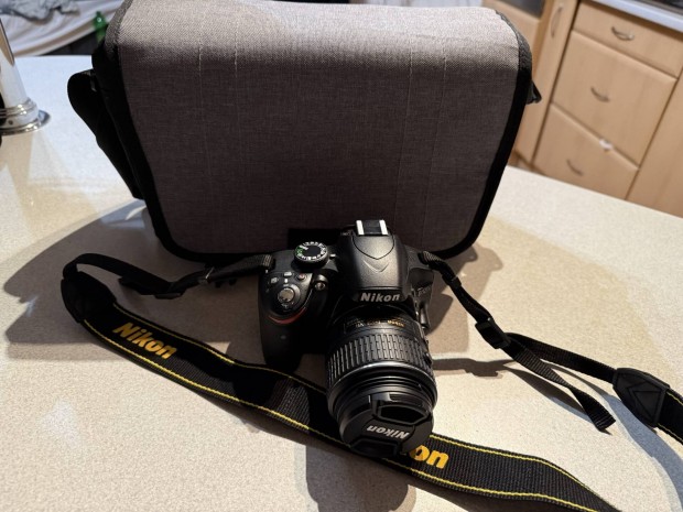 Nikon  D3200 