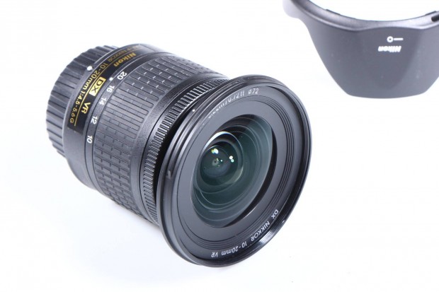 Nikon af-p 10-20 mm 4.5-5.6 VR objektv 