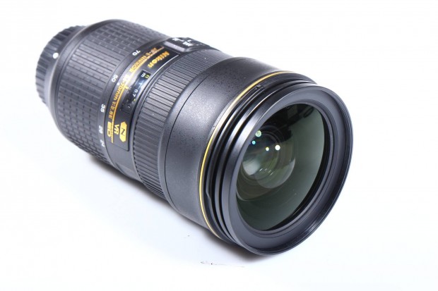 Nikon af-s nikkor 24-70 mm 2.8 VR objektv 