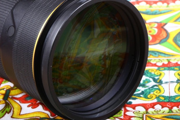 Nikon af-s nikkor 2.8 300mm VR objektív