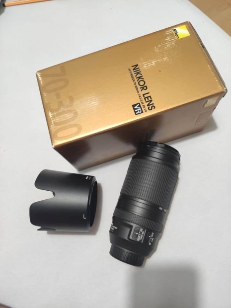 Nikon objektv 70-300mm 4.5-5.6 ED VR