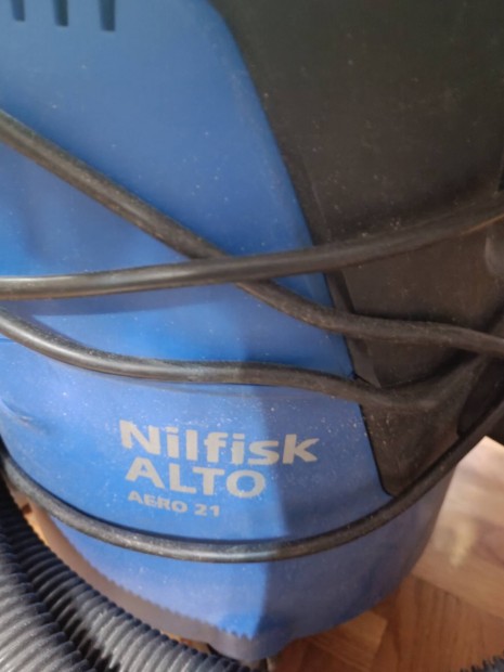 Nilfisk Alto Aero 21 száraz-nedves porszívó