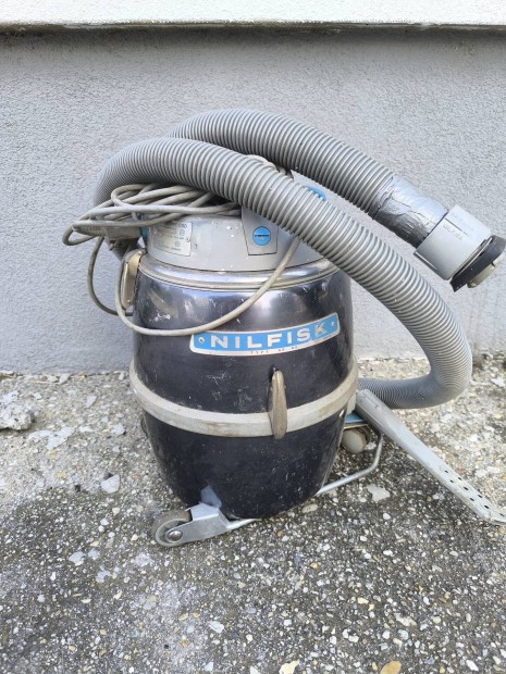 Nilfisk GSD ( GM80 ) fémházas kisipari szállodai porszívó
