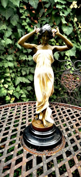 Nimfa, fiatal leny - bronz szobor malkots