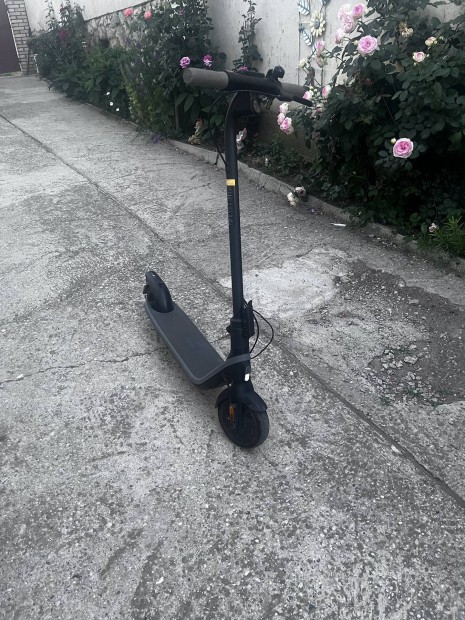 Ninebot E2 Elektromos Roller