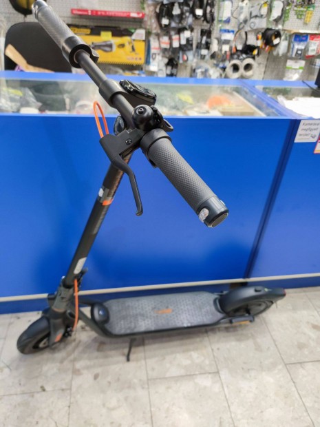 Ninebot F2 400W elektromos roller! 480 km-t futott!
