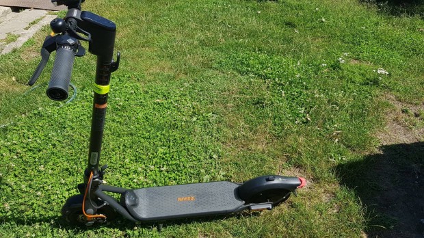 Ninebot F2 elektromos roller felújitva