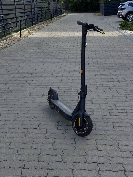 Ninebot G30 Elektromos roller