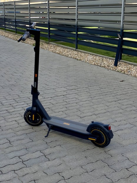 Ninebot G30 Elektromos roller