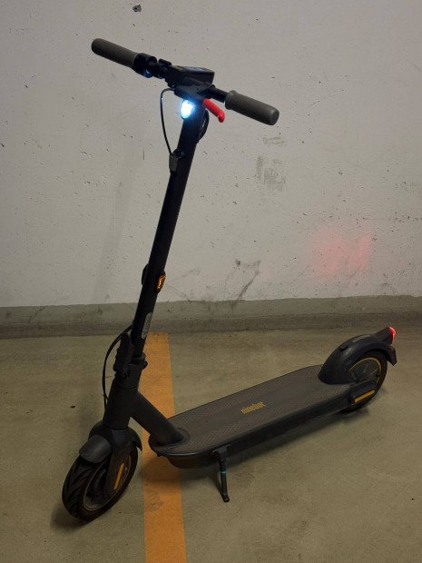Ninebot G30 Max elektromos roller