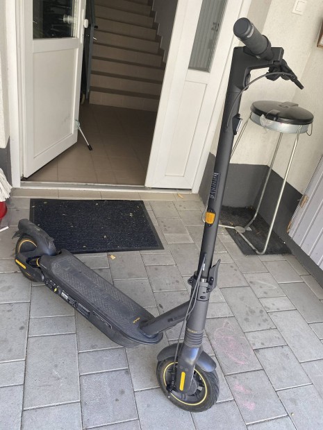 Ninebot Kickscooter G2 max
