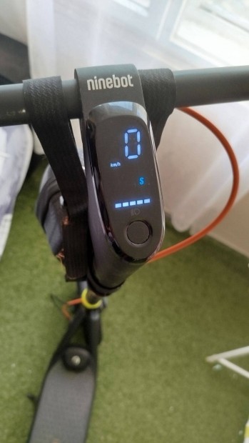 Ninebot Segway Kickscooter F2 Plus E típusu roller eladó