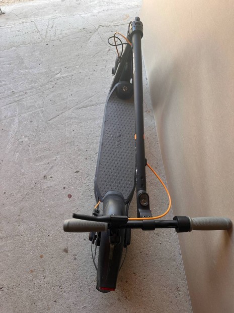 Ninebot  kickscooter f30e Akksihibs!