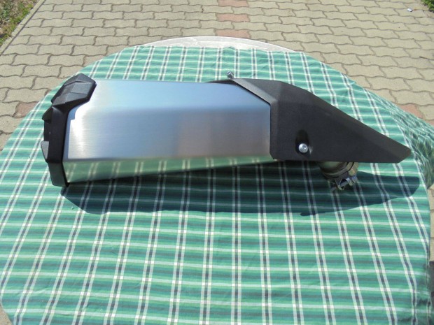 Ninja 1000 SX �j kipufog�dob elad�