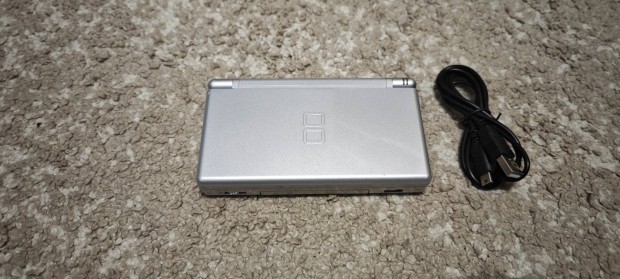 Nintendo DS Lite