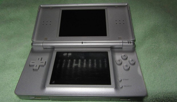 Nintendo DS Lite Ezst Hori flia matricval