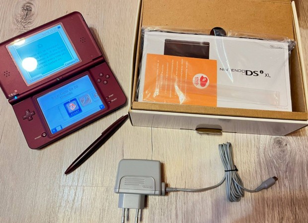 Nintendo DSi XL - burgundi vrs - dobozban - mint az j