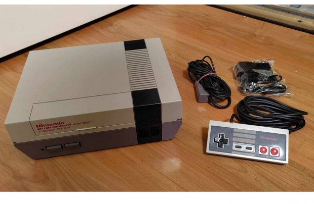 Nintendo Entertainment System (NES) 1985