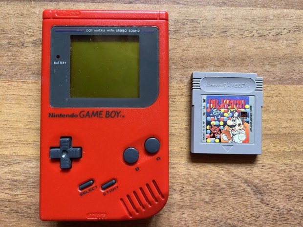Nintendo Gameboy Play it Loud! piros konzol