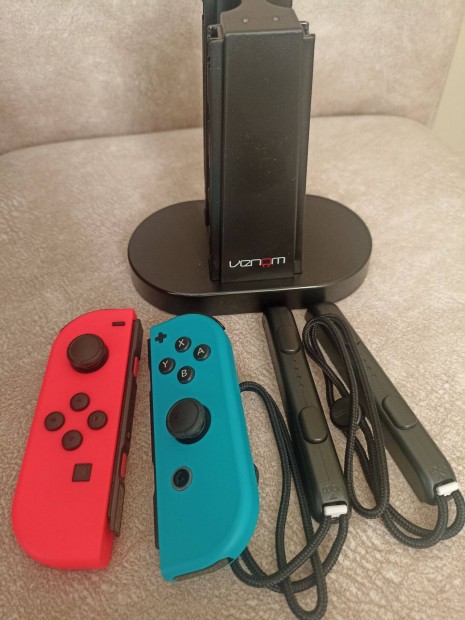 Nintendo Switch Joy Con sett + dokkol