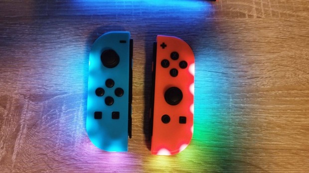 Nintendo Switch Joycon pr RGB vilgtssal