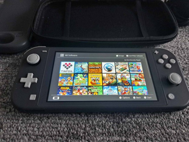 Nintendo Switch Lite okostott rengeteg jtkkal