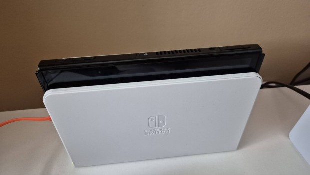 Nintendo Switch OLED Model.