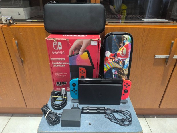 Nintendo Switch OLED Újszerű Garis !