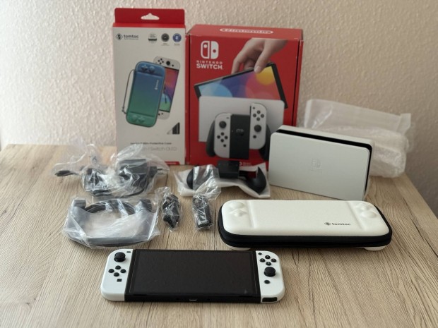 Nintendo Switch OLED - Fehér