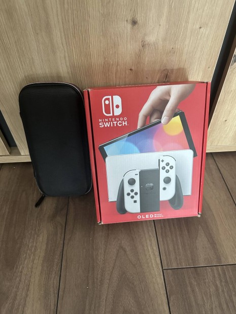 Nintendo Switch OLED - Tökéletes állapot, tok jár hozzá!