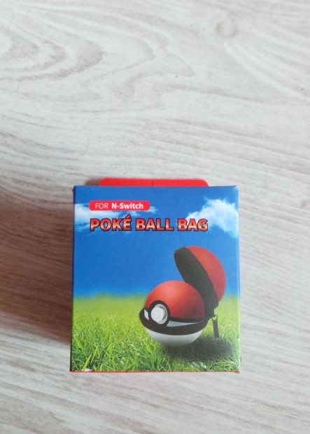 Nintendo Switch Poké Ball Bag
