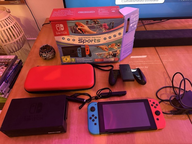 Nintendo Switch - Neon Red&Blue Joy-Con