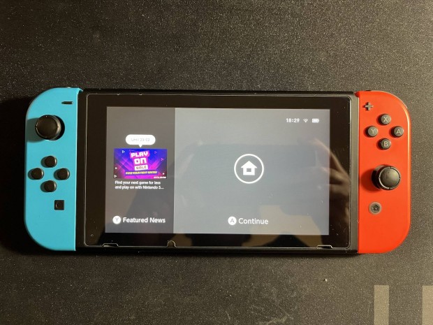 Nintendo Switch + hordoz tska